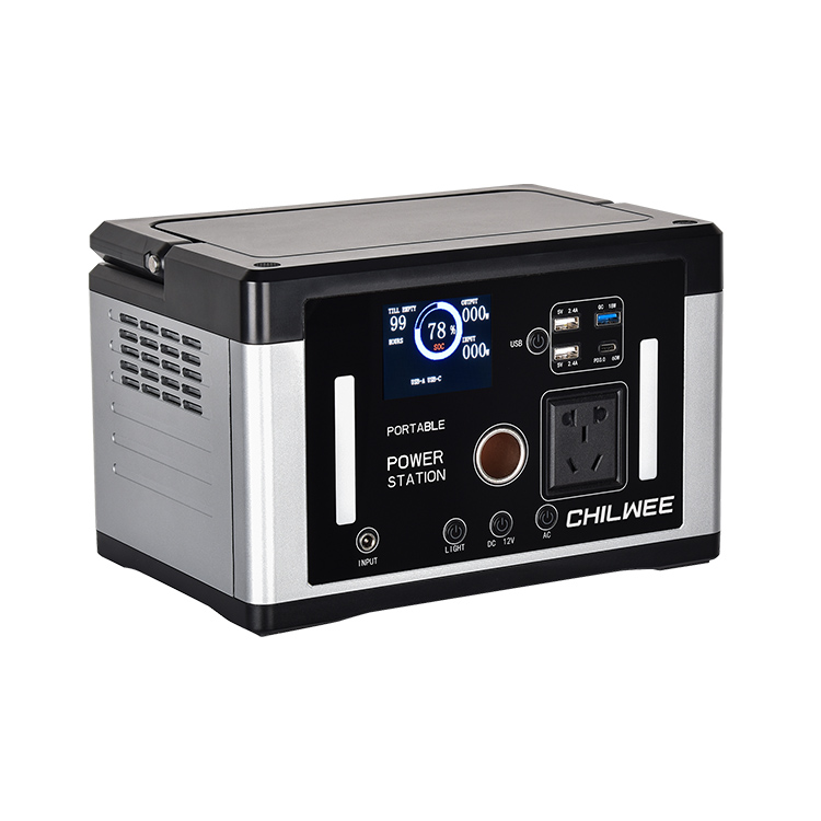 ເຄື່ອງຜະລິດແສງອາທິດອັດສະລິຍະ 700W ສໍາລັບການສາກໄຟສຸກເສີນ